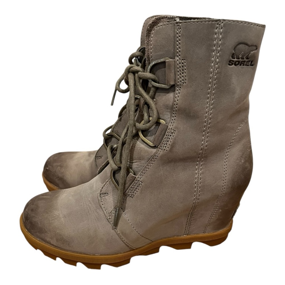 Sorel Joan of Arctic Wedge II Waterproof leather gray lace up boots size 7.5